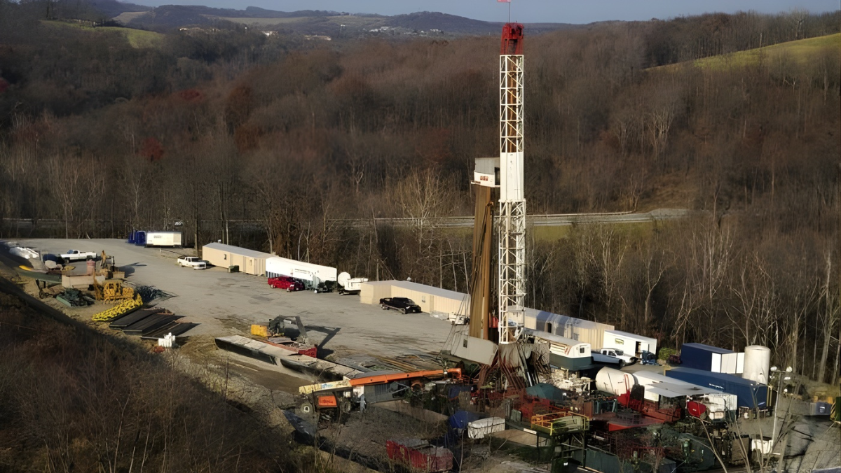 Aerial view of shale drilling operations highlighting water treatment and reuse systems
